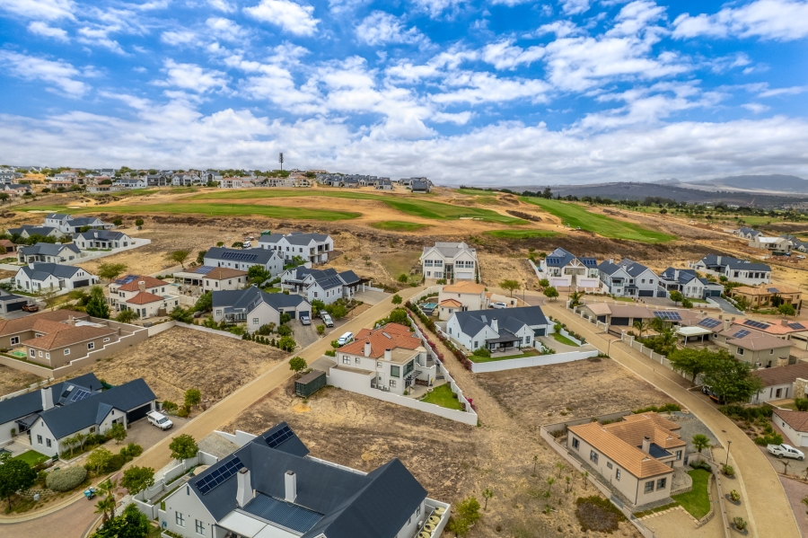 5 Bedroom Property for Sale in Mount Royal Golf Estate Western Cape